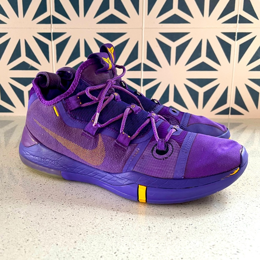 Nike Kobe AD Lakers Away size 10.5